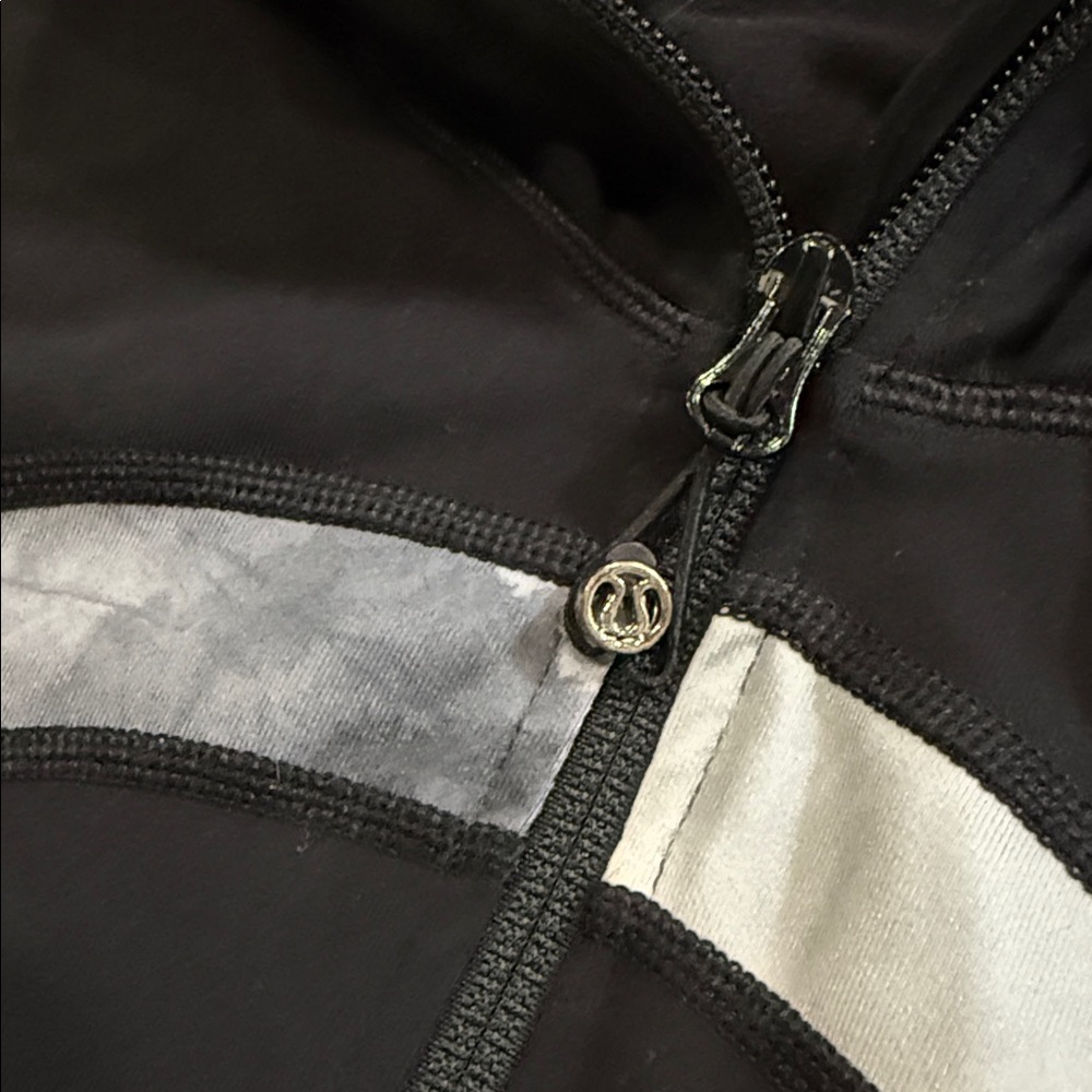 Vintage Lululemon Athletica Scuba Jacket - Picture 4 of 4